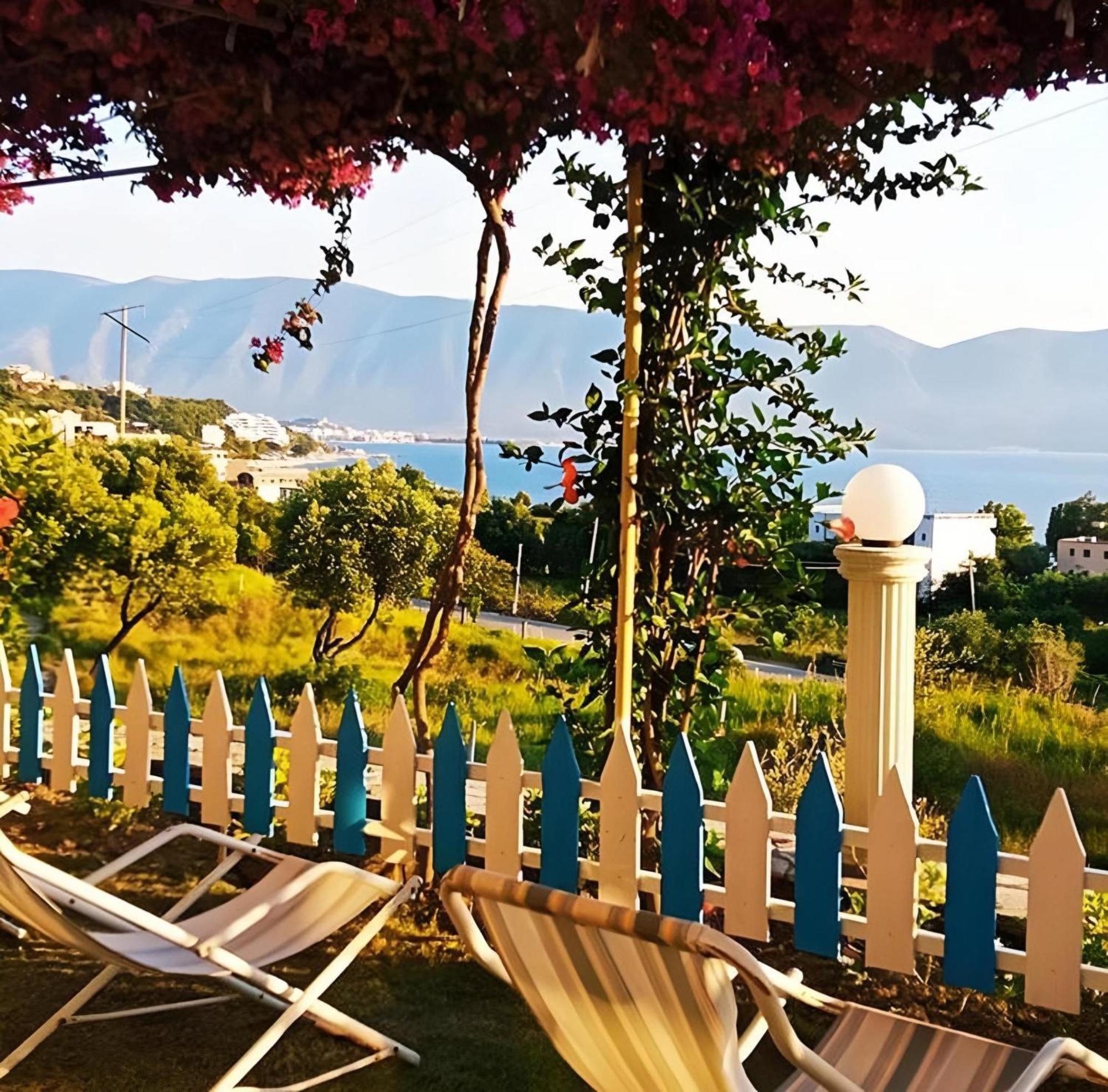 Hotel Sirena Radhimë المظهر الخارجي الصورة