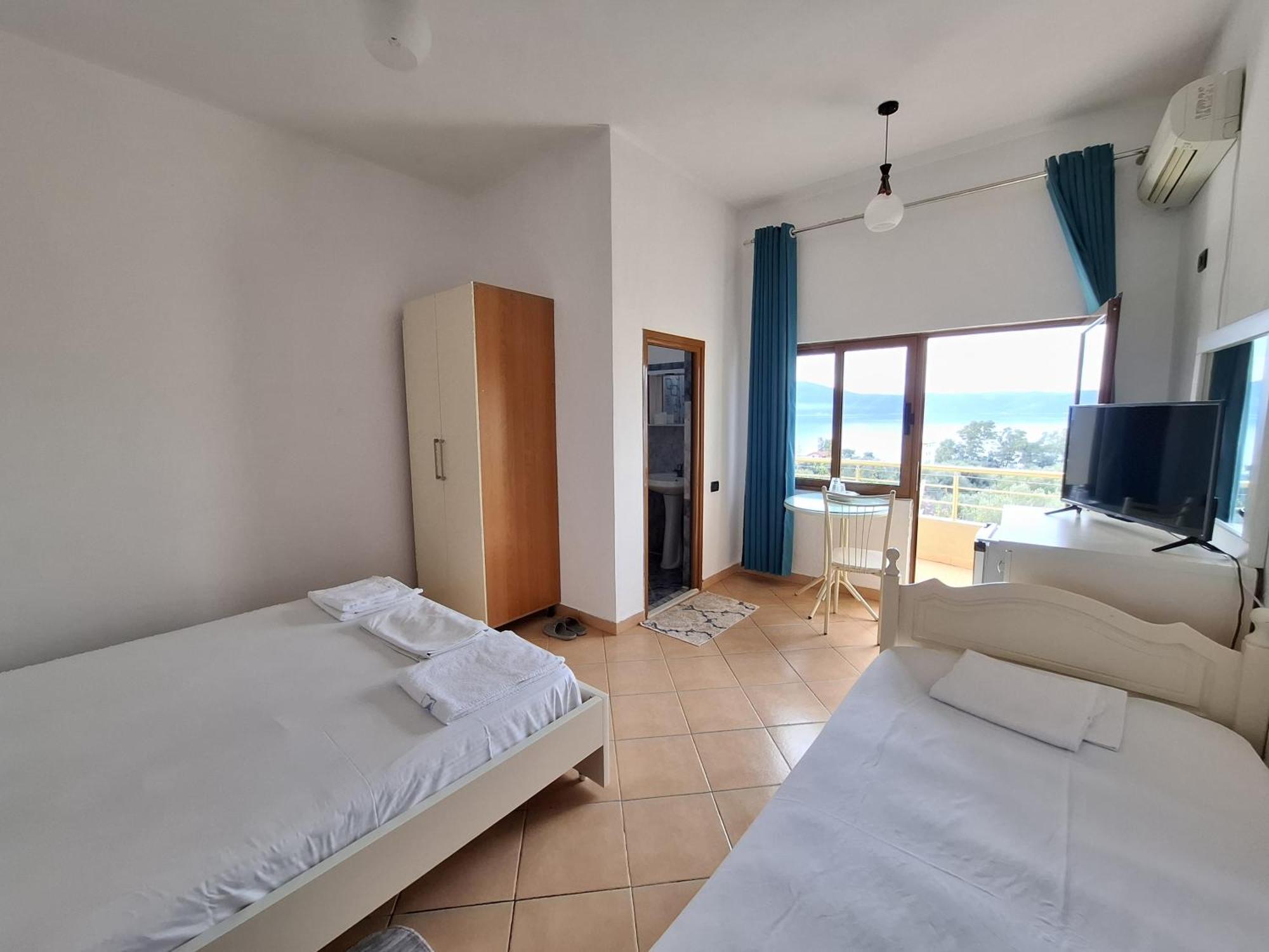 Hotel Sirena Radhimë المظهر الخارجي الصورة