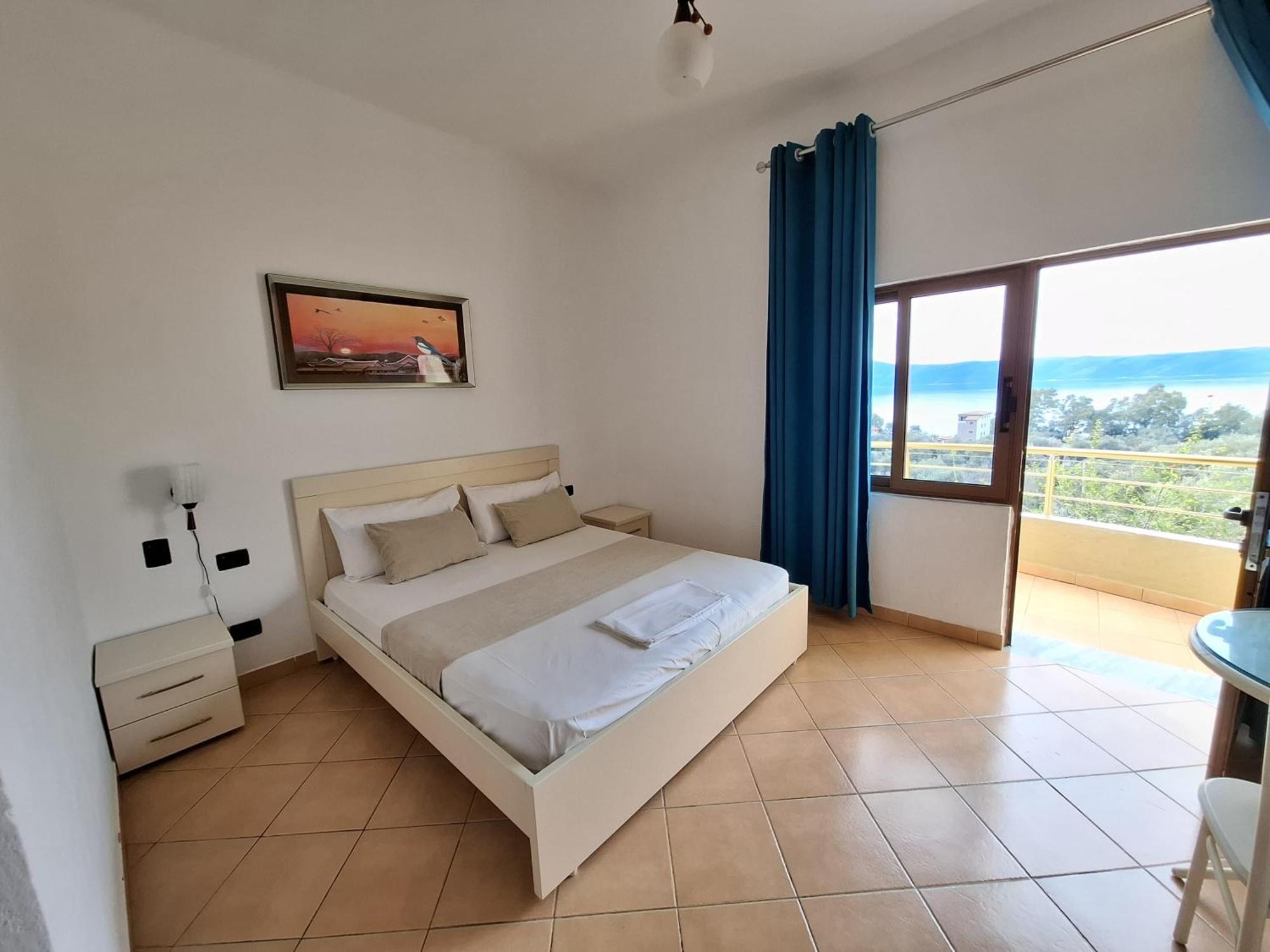 Hotel Sirena Radhimë المظهر الخارجي الصورة